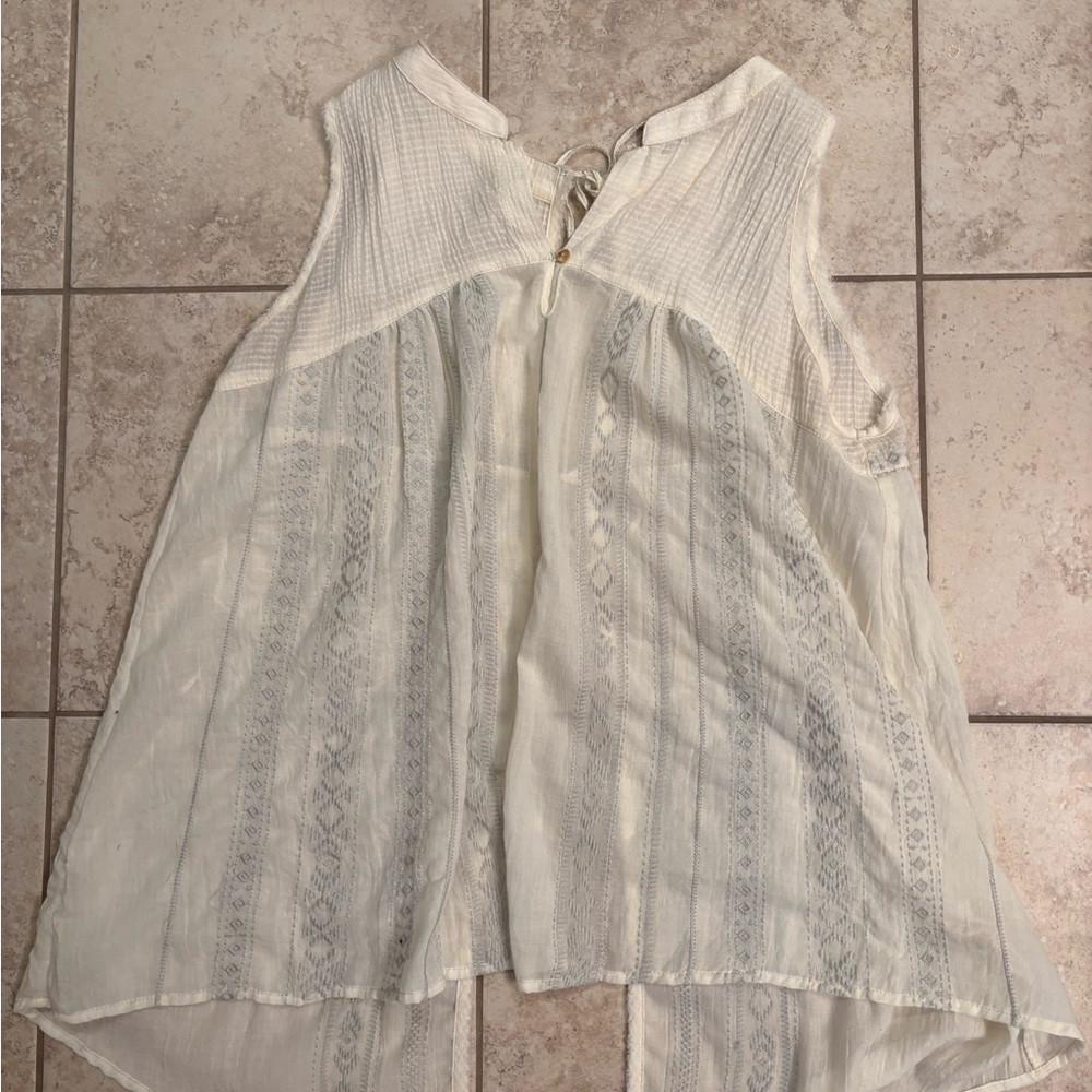 Mystree Cream Textured Sleeveless Top
